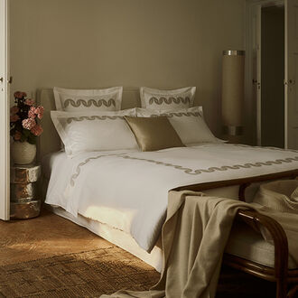 Grace Avant Garde Embroidery, Luxury Herringbone, Knop